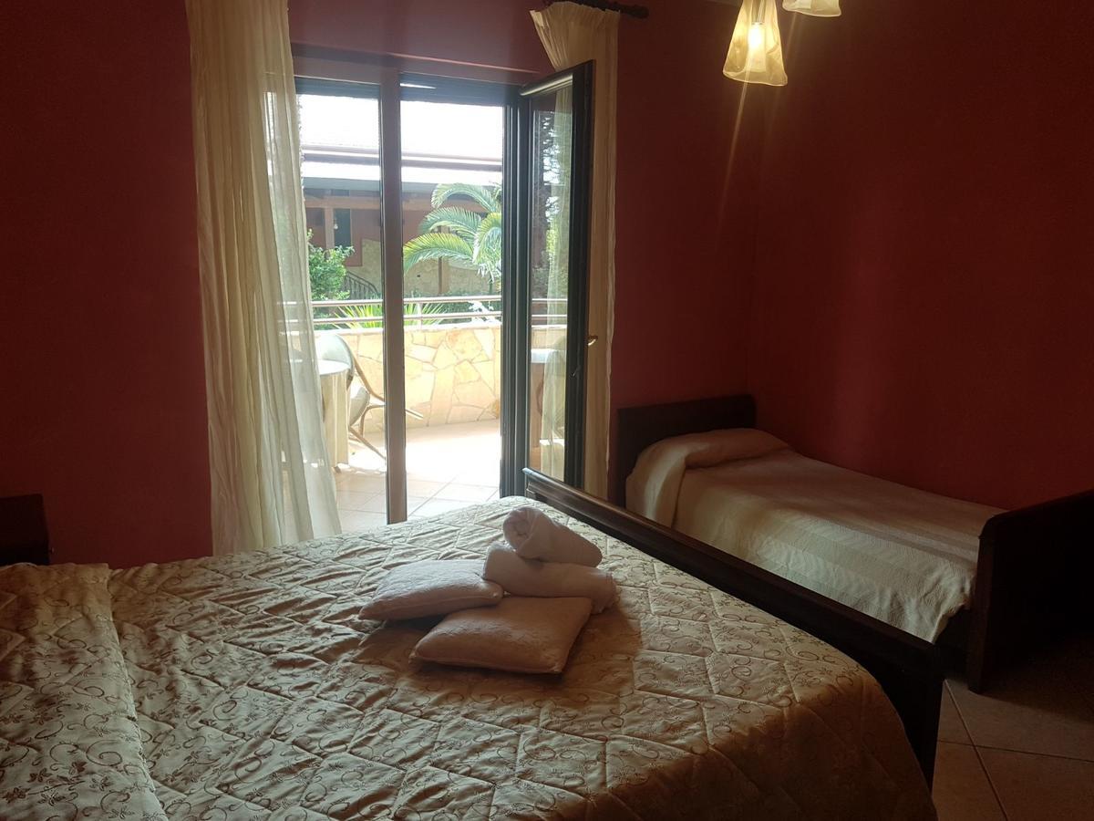 Agriturismo Terre Delle Monache 庞特卡格纳诺 外观 照片